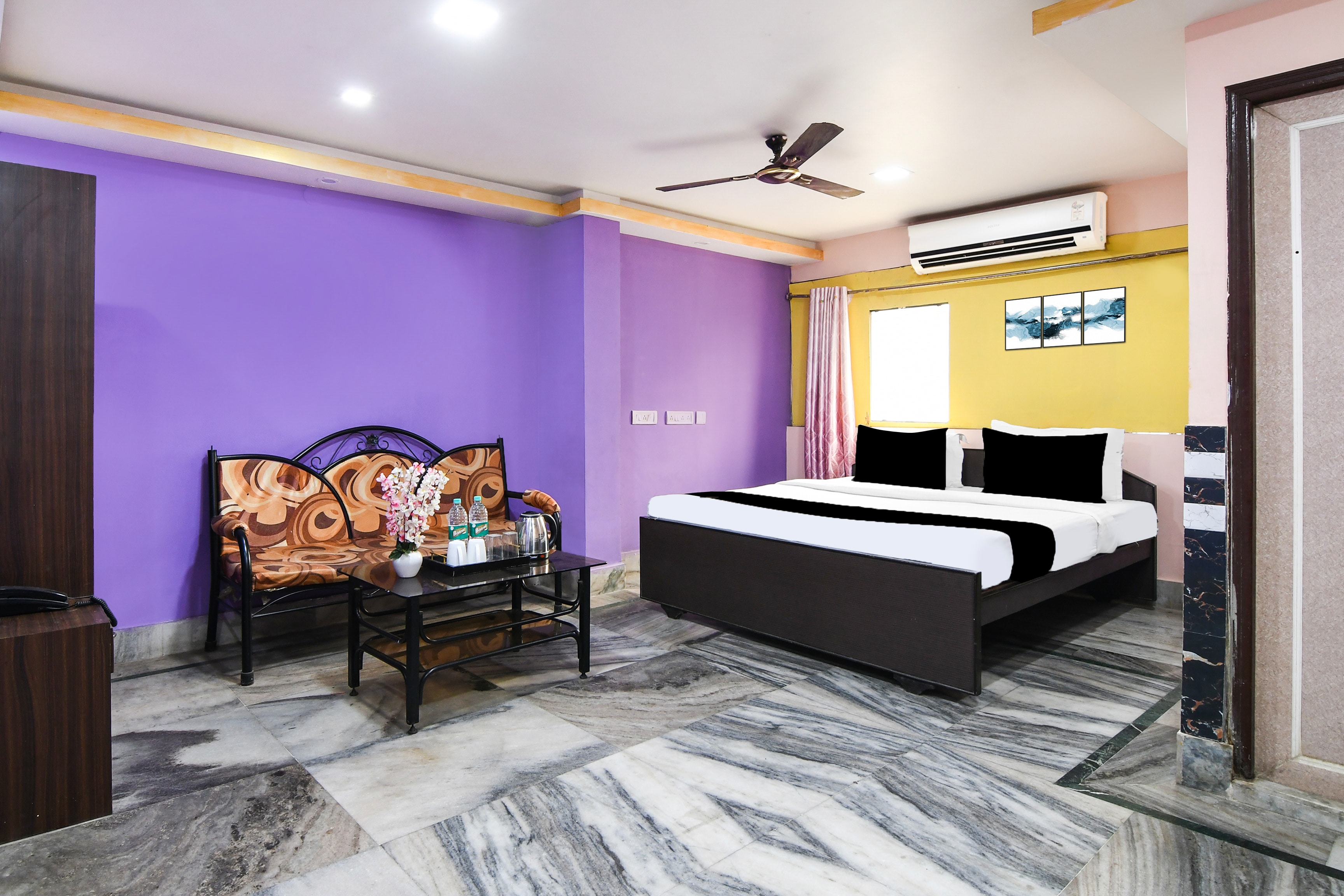 Hotel O Rajarhat Near Chinar Park More Formerly Relyef Inn - Tap to explore photos