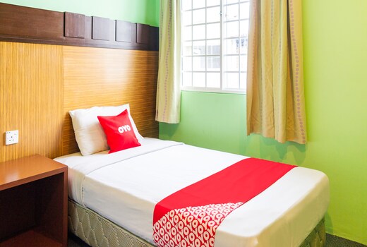 Oyo 89408 Royal Hotel Keningau Price Address Reviews