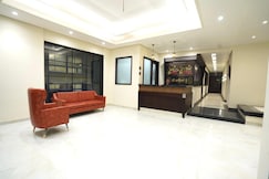 Hotel Oval Hut, Jalandhar