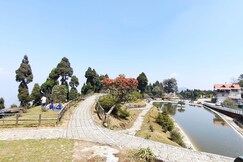 Peaks & Pines - A Boutique Homestay, Darjeeling