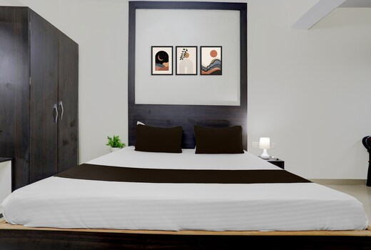 Hotel O Mahadev Palace