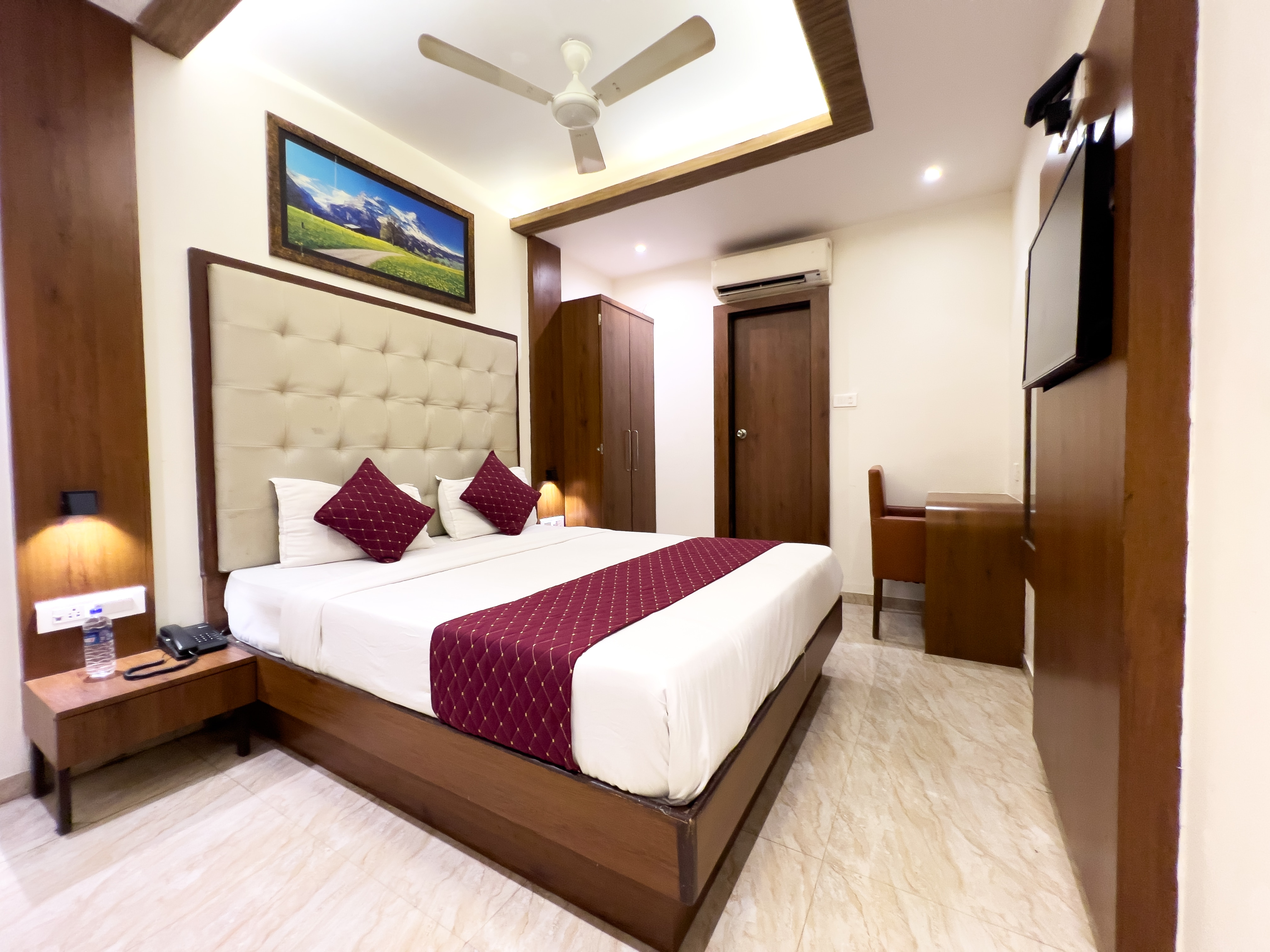 Deluxe Double Room 1