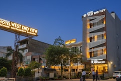 Hotel West End View, Zirakpur