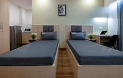 Deluxe Bedroom