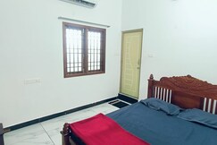 Yaway Stays - Auroville, Auroville