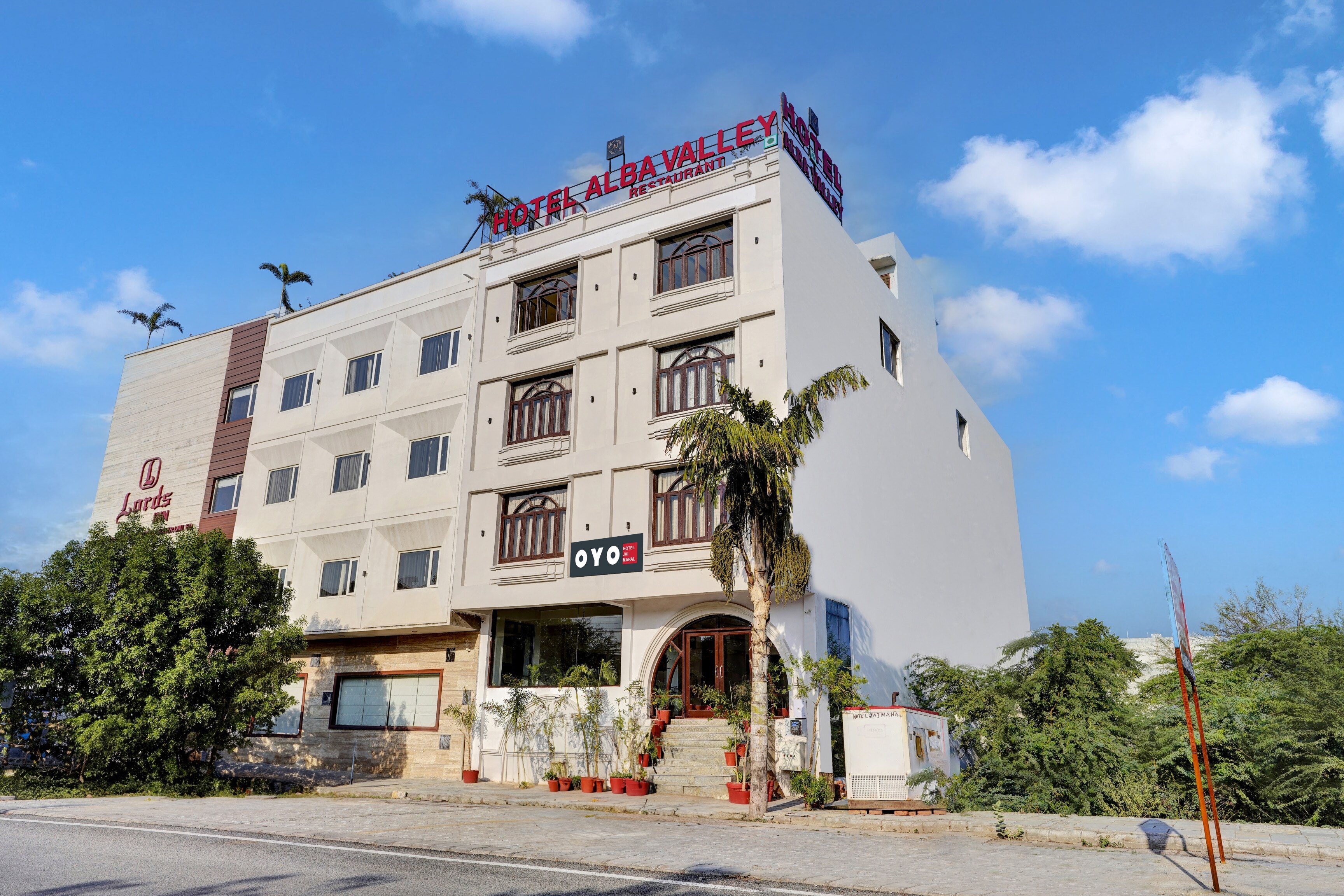 Hotel O Alba Valley - Tap to explore photos