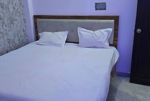 Hotel O The Moon in