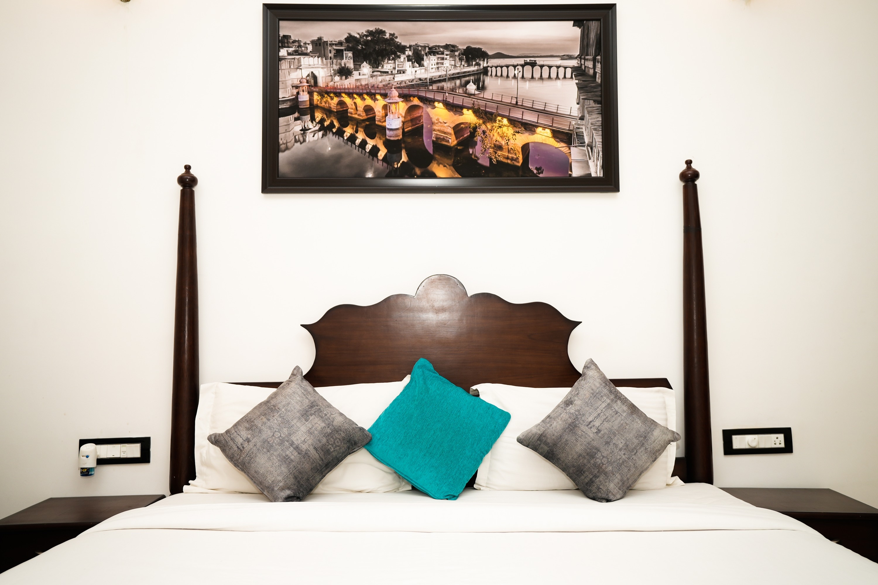 Maangarh Resort - Tap to explore photos