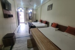 Airavat Nivas, Vrindavan