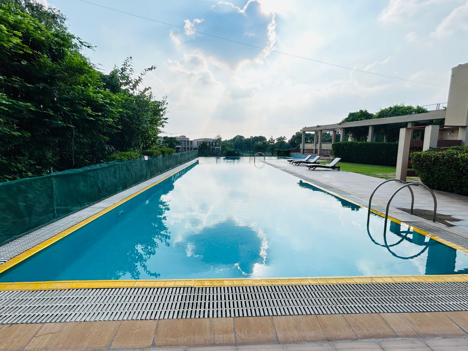 Premium Apartment in Tarudhan Valley Golf Resort - Tap to explore photos