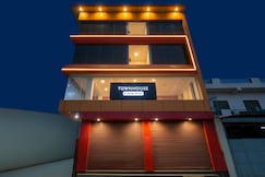 Super Townhouse Jhilmil Metro Station Formerly Legacy Residency, Delhi