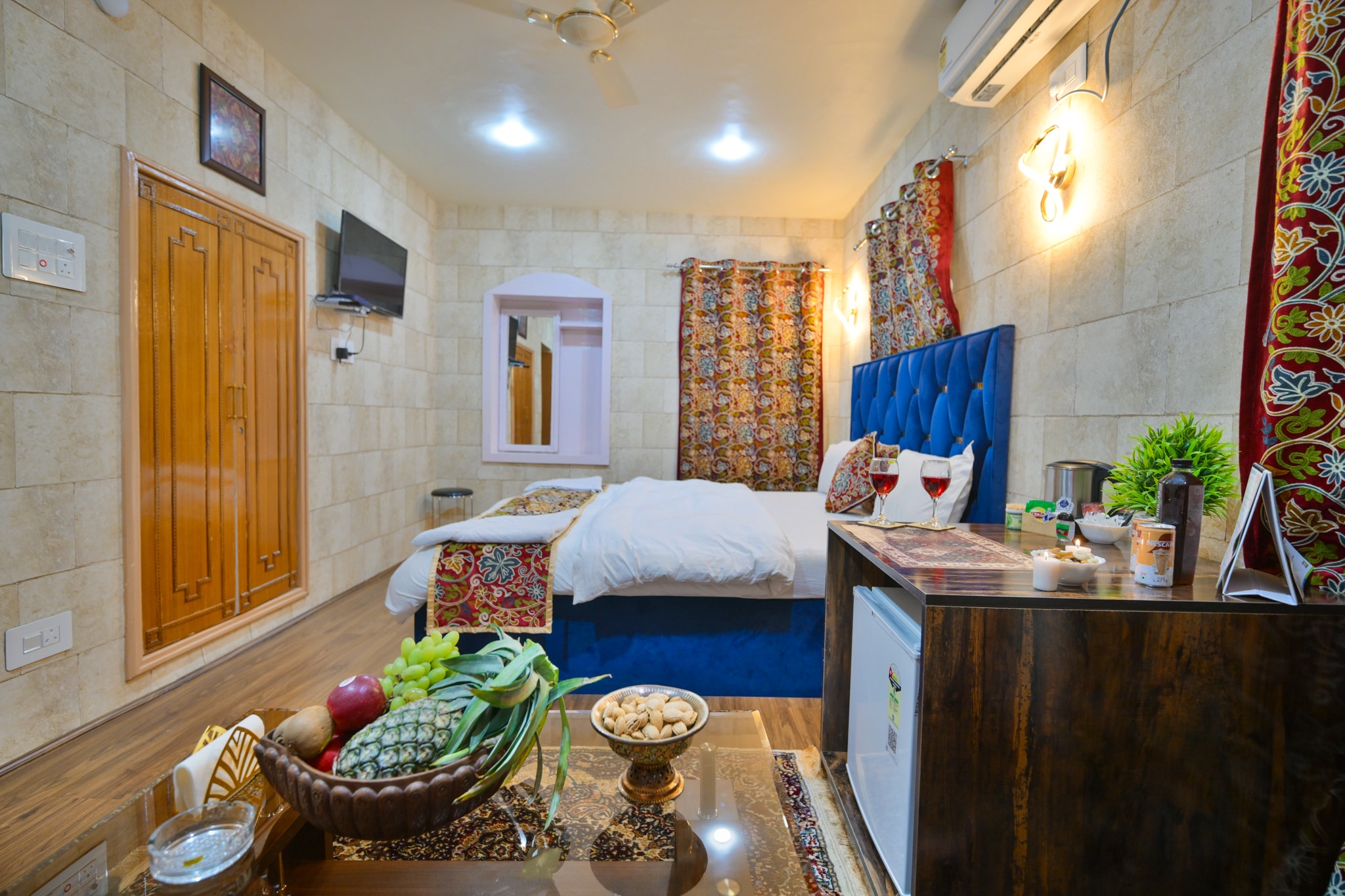 The Aubiz Villa, Srinagar - Tap to explore photos
