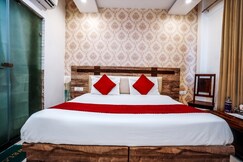 Hotel Almond, Zirakpur