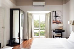 BedChambers Suites Near Sector 29, Gurgaon