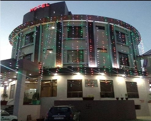 HOTEL MEWAR KING  - Tap to explore photos