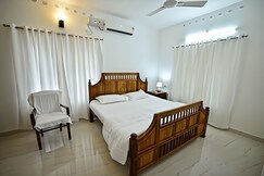 Timber Wave Villa, Kollam