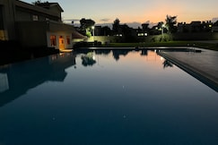 Cozy Neat Quiet Deluxe 1 Bed-Room Home Stay near Bangalore Airport, Bangalore