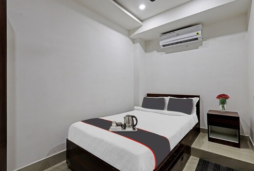 Collection O Rani Gate Guwahati Formerly Lakhi Guest House