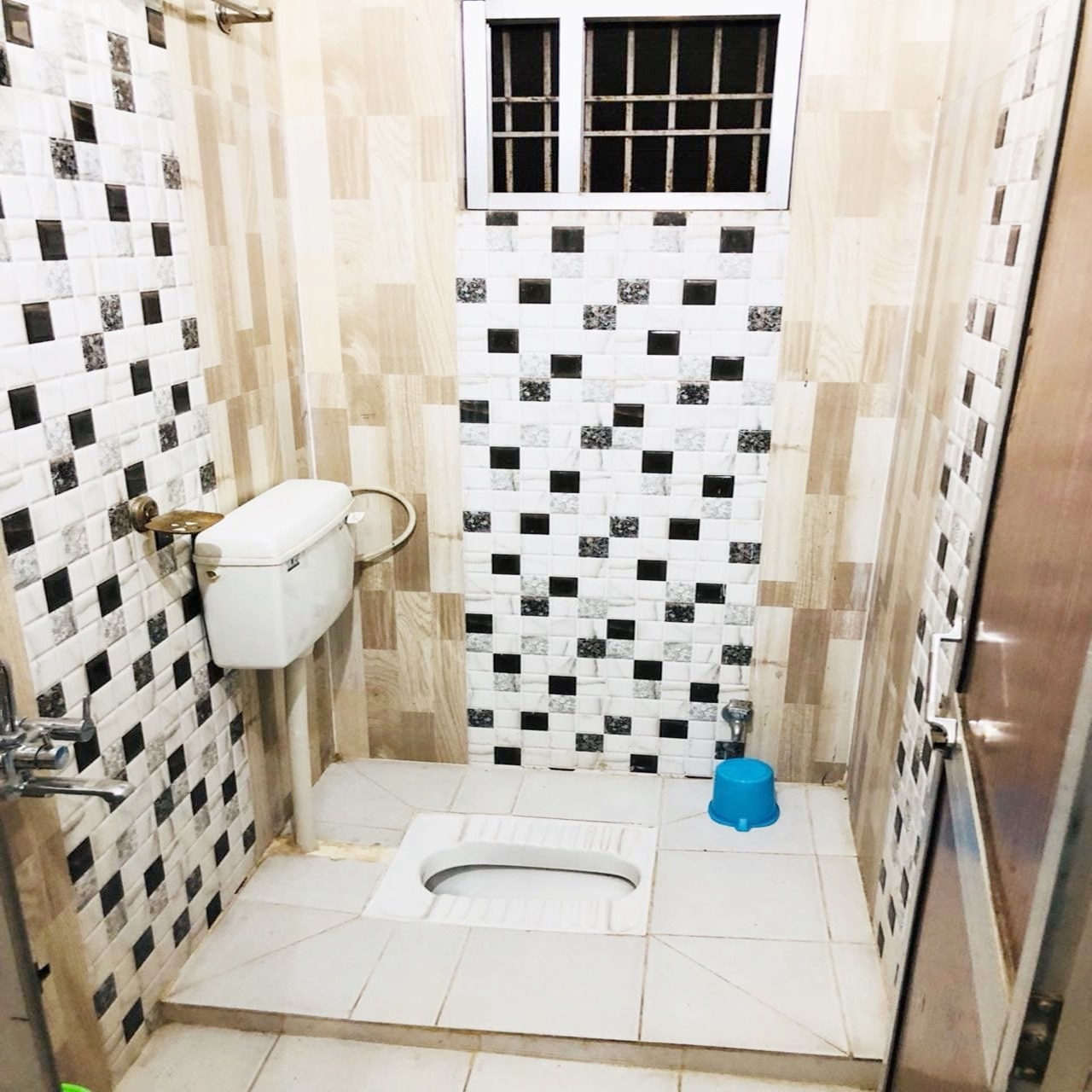 hotel gayatri and family restaurant - Tap to explore photos