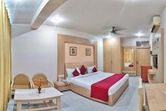 Hotel Kaveri, Prayagraj