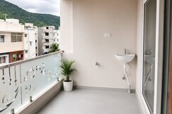 KB s Stay The IRIS 4BHK 501, Visakhapatnam