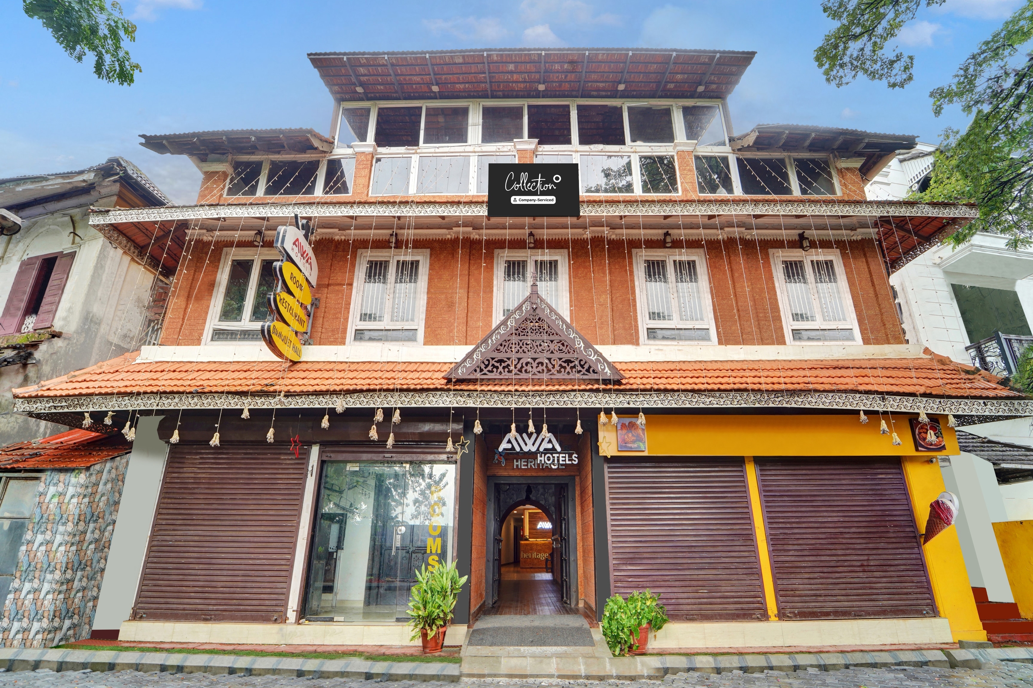 Super Collection O Calvathy Road Near Fort Kochi - Tap to explore photos
