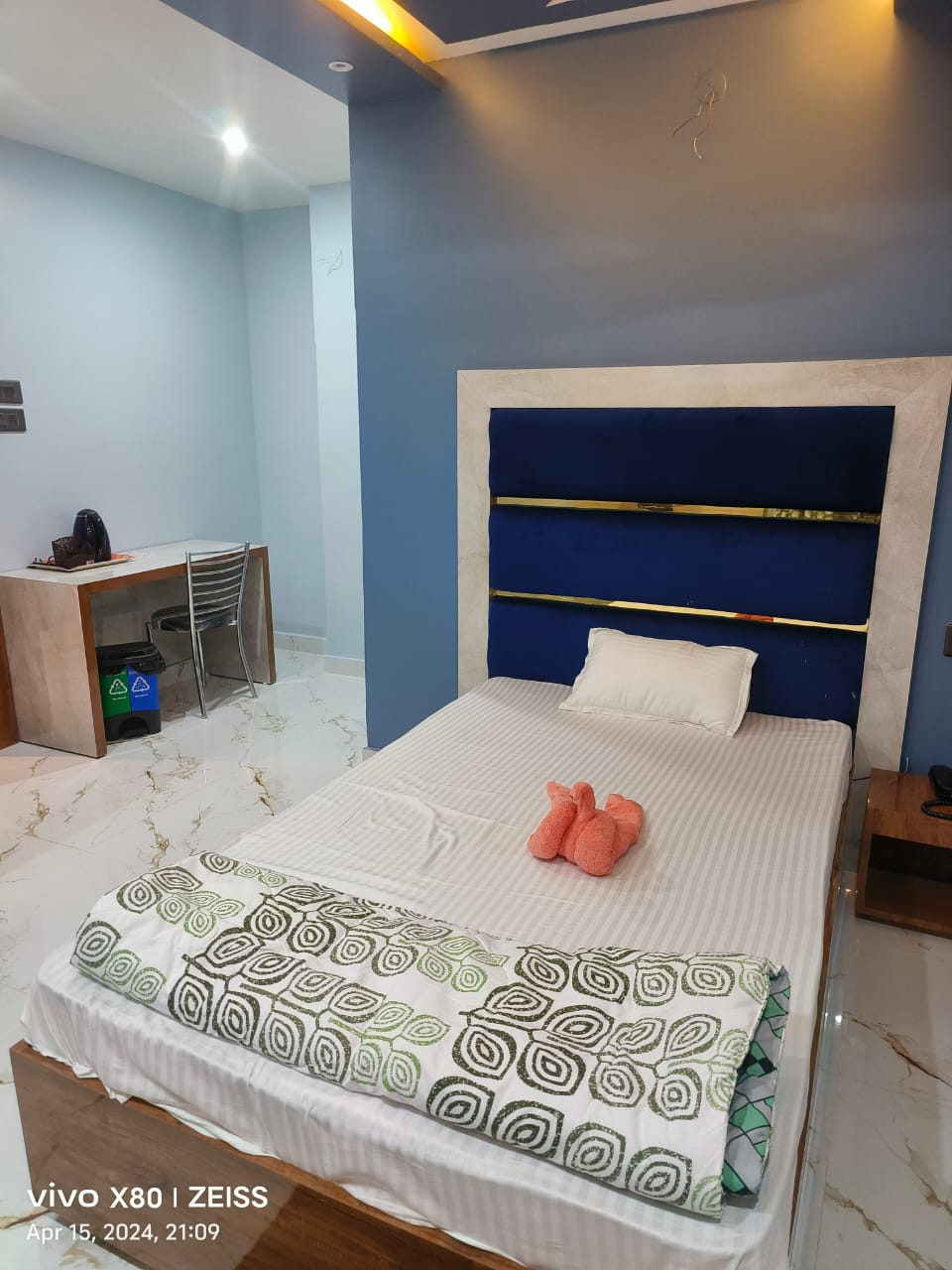 Apurva Hotel - Tap to explore photos