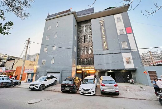 Qotel Comfort Golden Saffron Punjabi Bagh