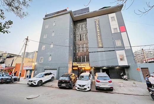 Qotel Comfort Golden Saffron Punjabi Bagh