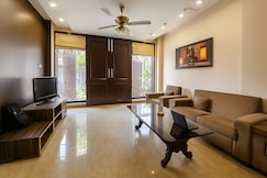 The Wildflower | Jacuzzi | Luxe Apartment, Dehradun