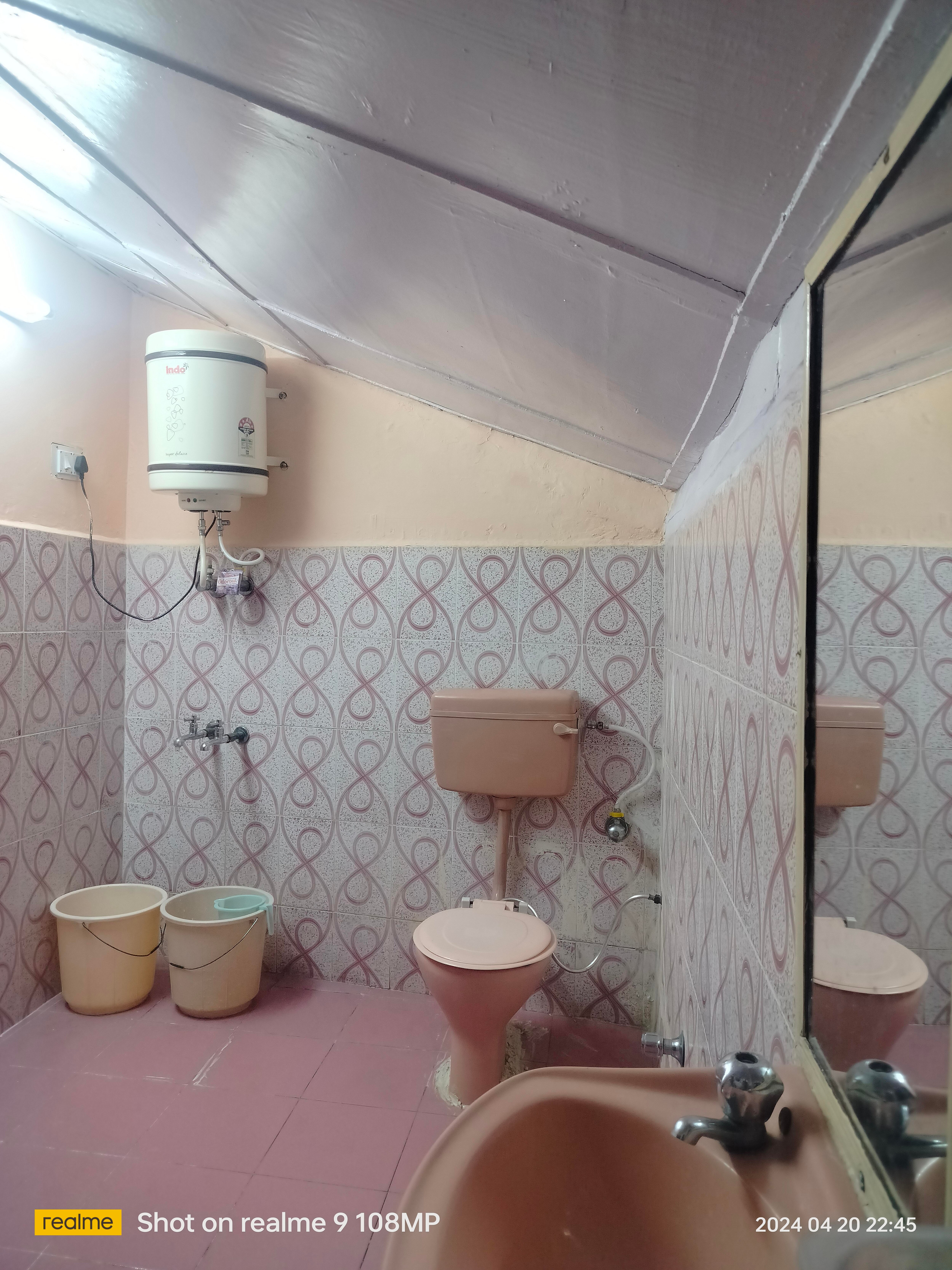 Dalhousie Homestay Ghai Niwas - Tap to explore photos