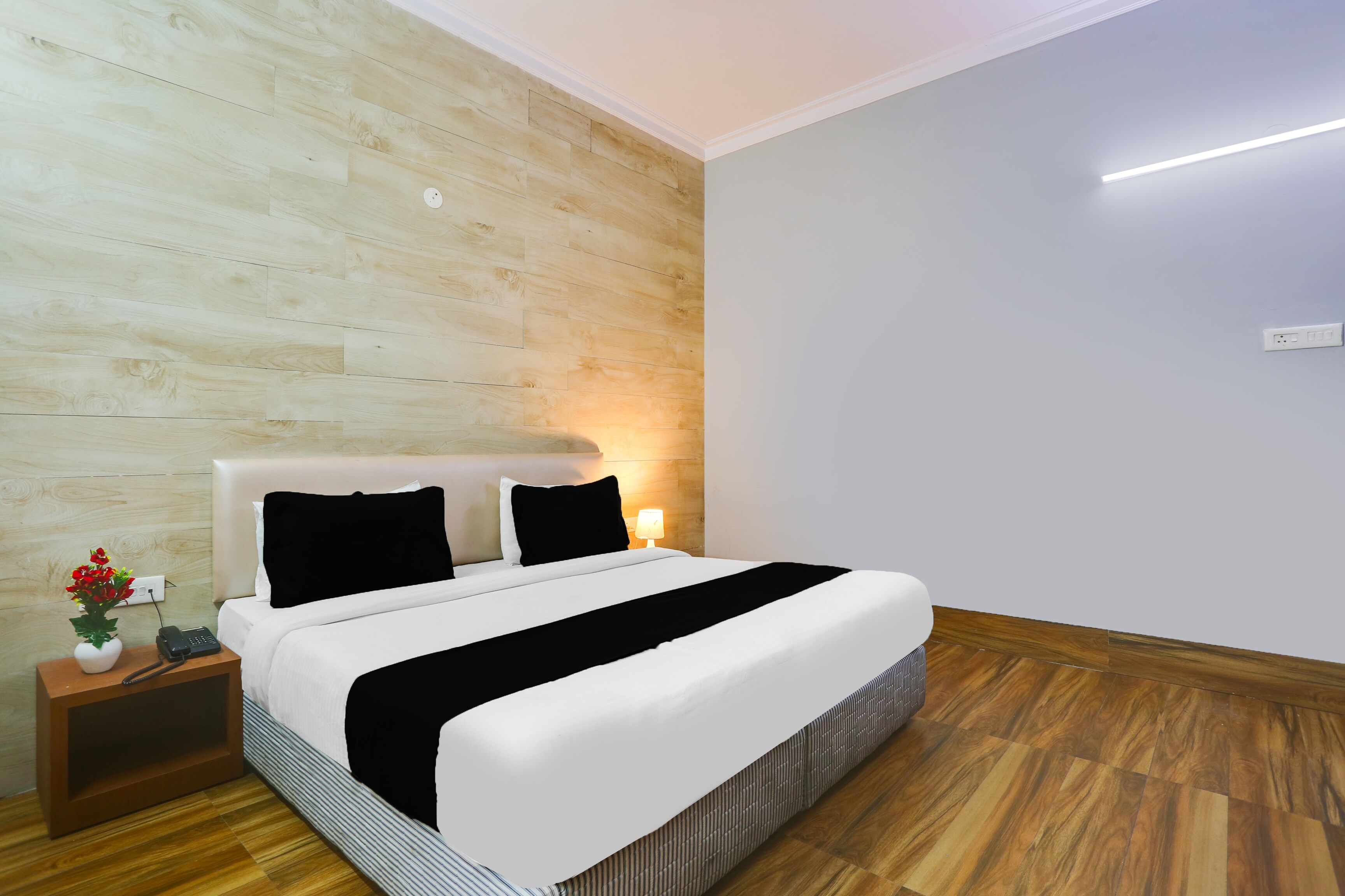 Super Collection O Bhiwadi - Tap to explore photos