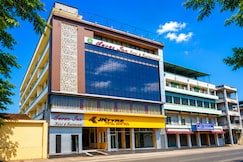 Hotel Aavas Inn, Chariduar