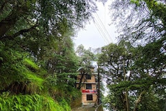 Jakhu Vibes | Valley-view Rooms, Shimla