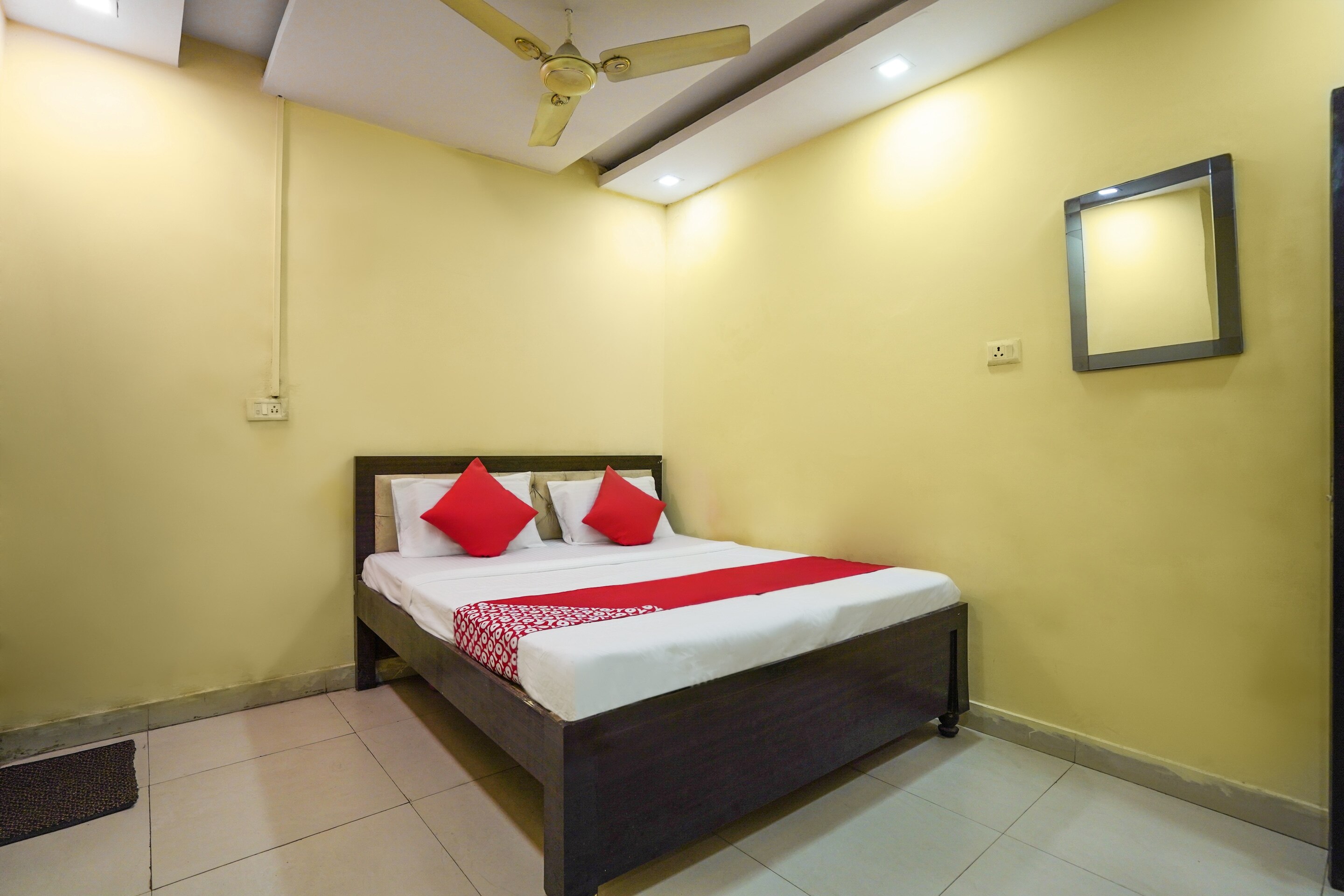 Hotel O Narula's - Tap to explore photos