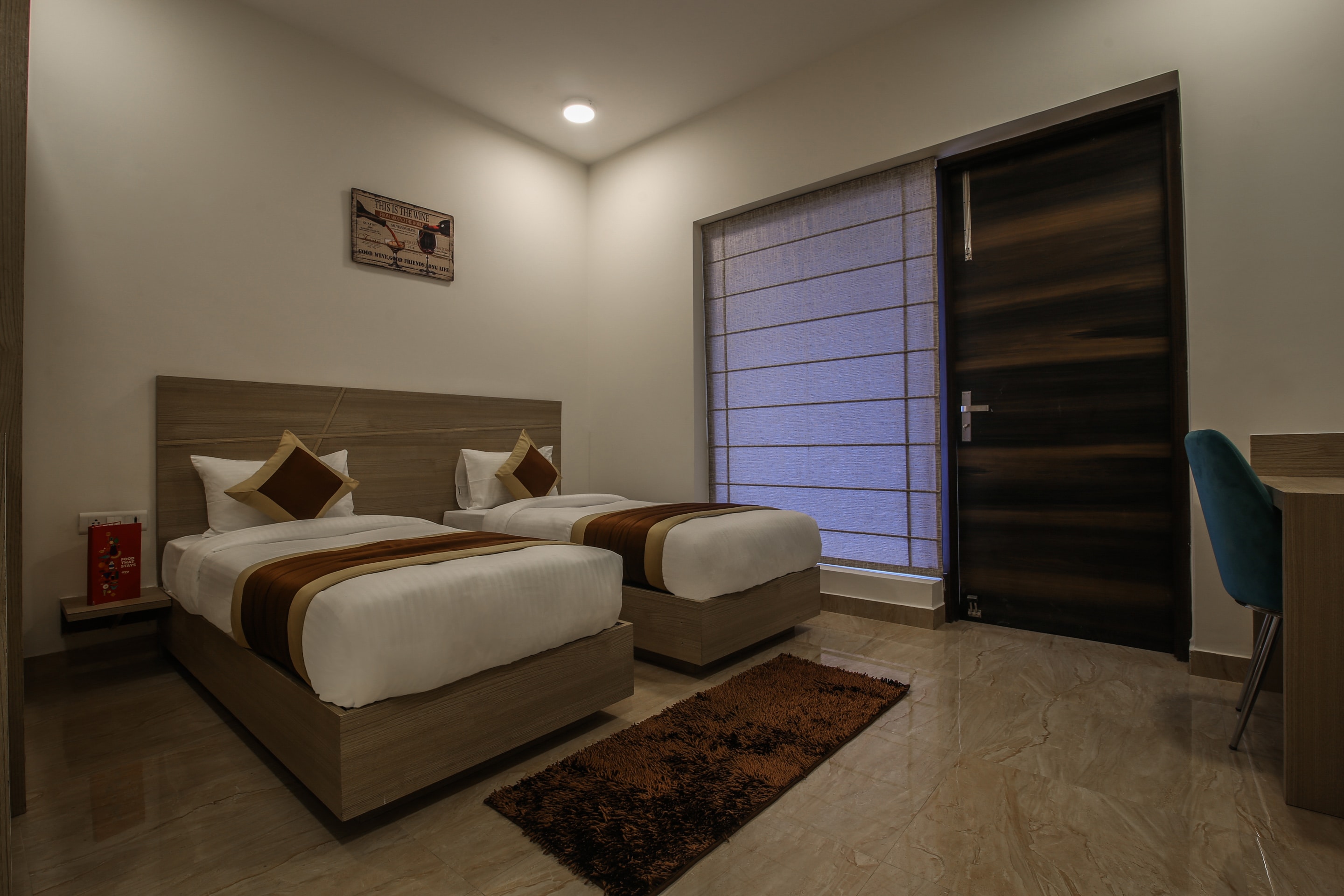 OYO Lime Wood Stay Near Appu Ghar - Tap to explore photos