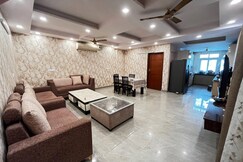 Stella homestay Near Yashobhoomi, Delhi