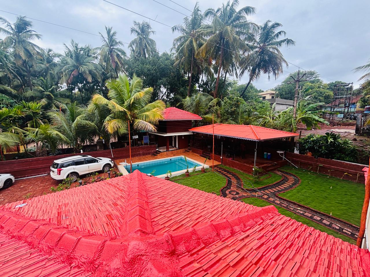 Hotel Neelkanth Inn - Tap to explore photos