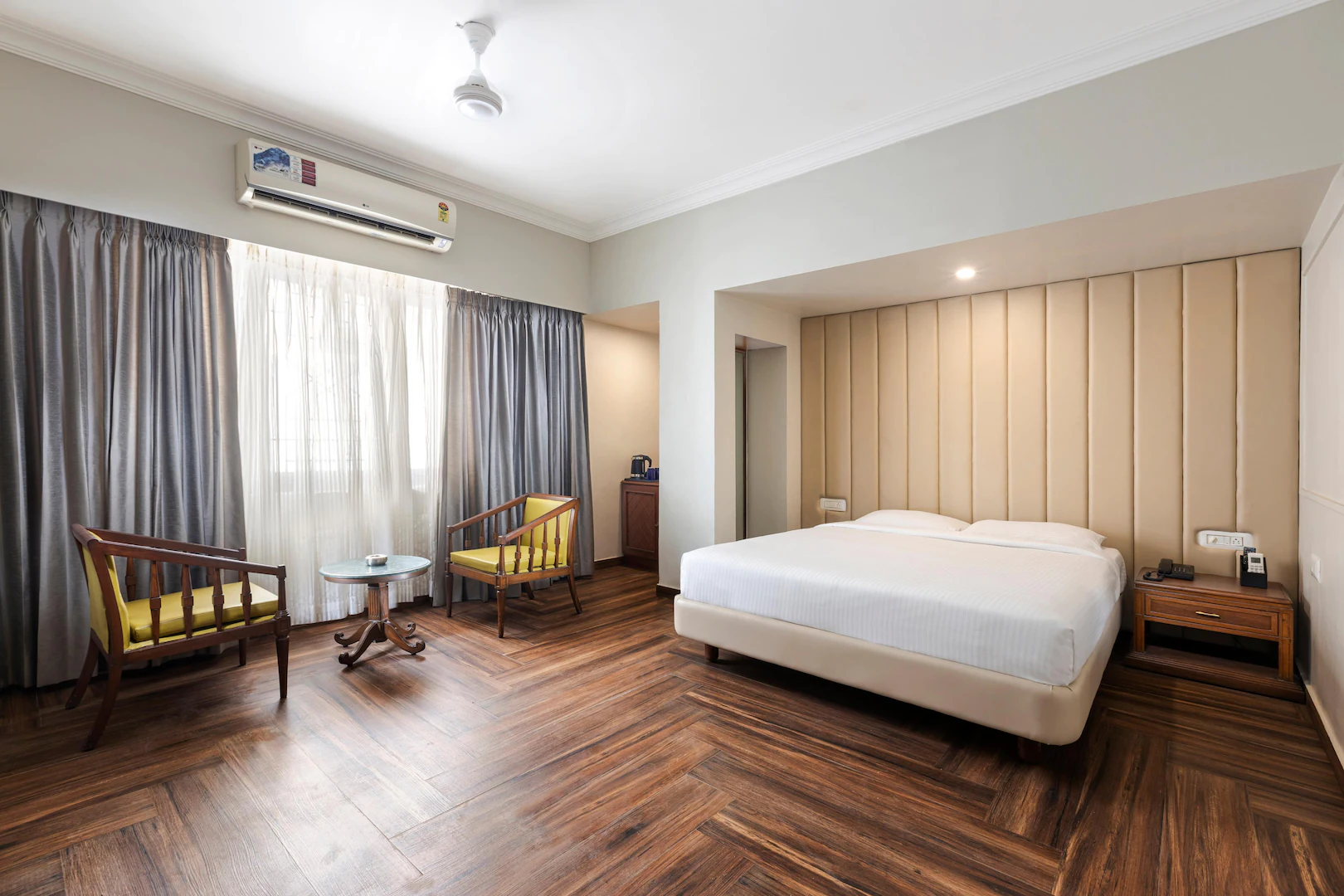Grand Kalinga Hotel - Tap to explore photos