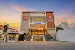 FabHotel Day and Night Palace, Bangalore