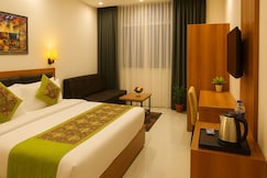 Ai 360 Degree Hotel Lansdowne, Lansdowne