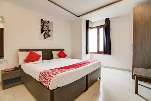Super Collection O Jayshree Domestic Airport