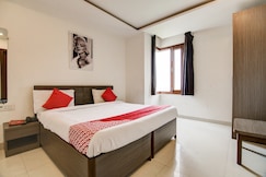 Super Collection O Jayshree Domestic Airport, Mumbai