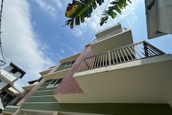 Full Moon 1 BHK Apartment |5 mins to CUSAT kalamassery, Cochin