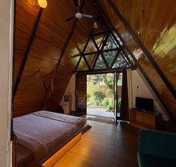 Hut House With Private Pool