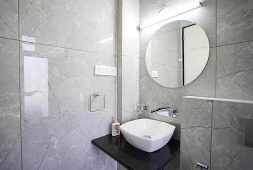 3BHK Apartment in Kharghar By Spark Fly