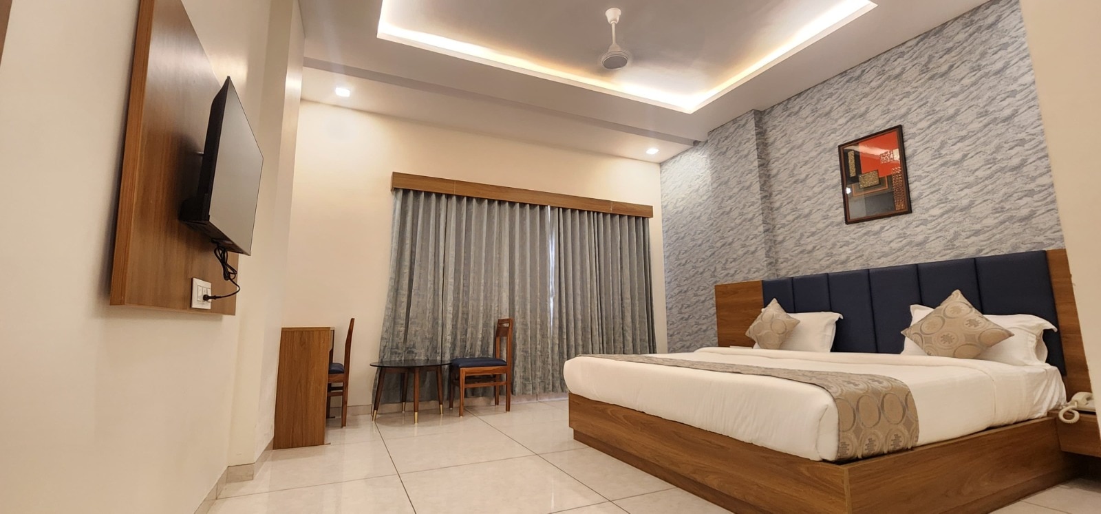 Hotel Grand Ekta - Tap to explore photos