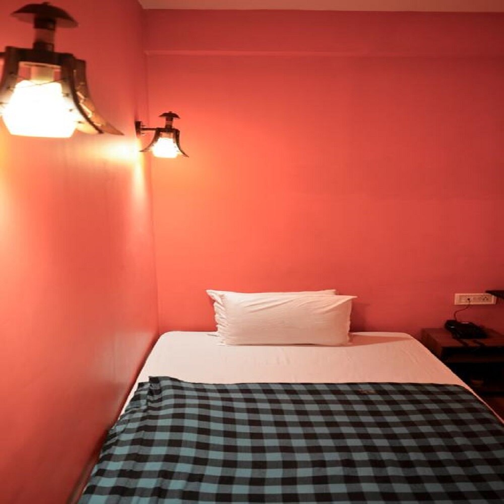 TATHAGATA ROOMS - Tap to explore photos