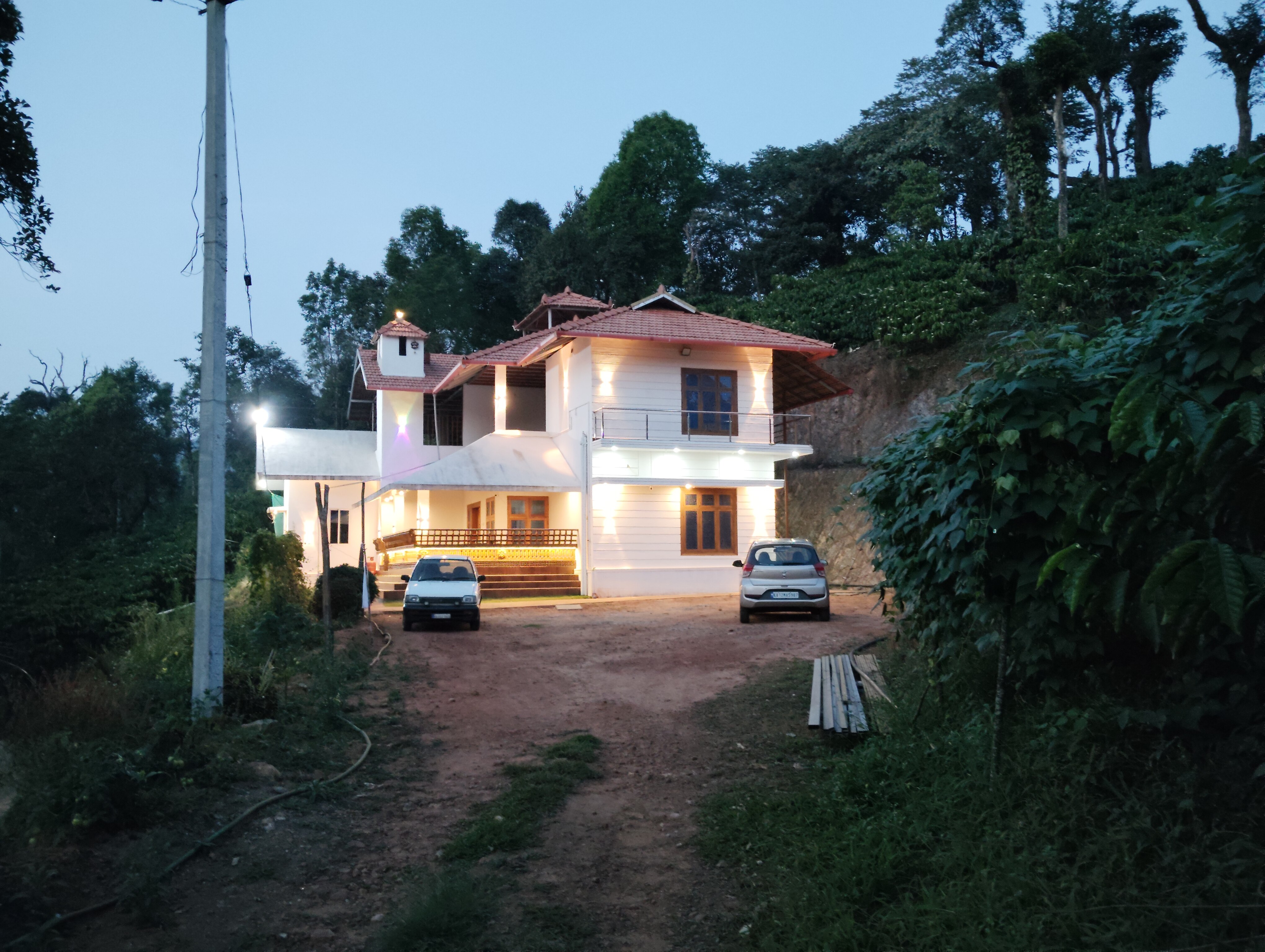 Kt villa - Tap to explore photos