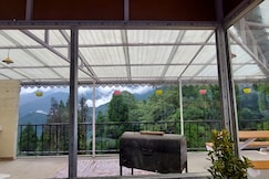 Feathers India Home Stay, Gorubathan